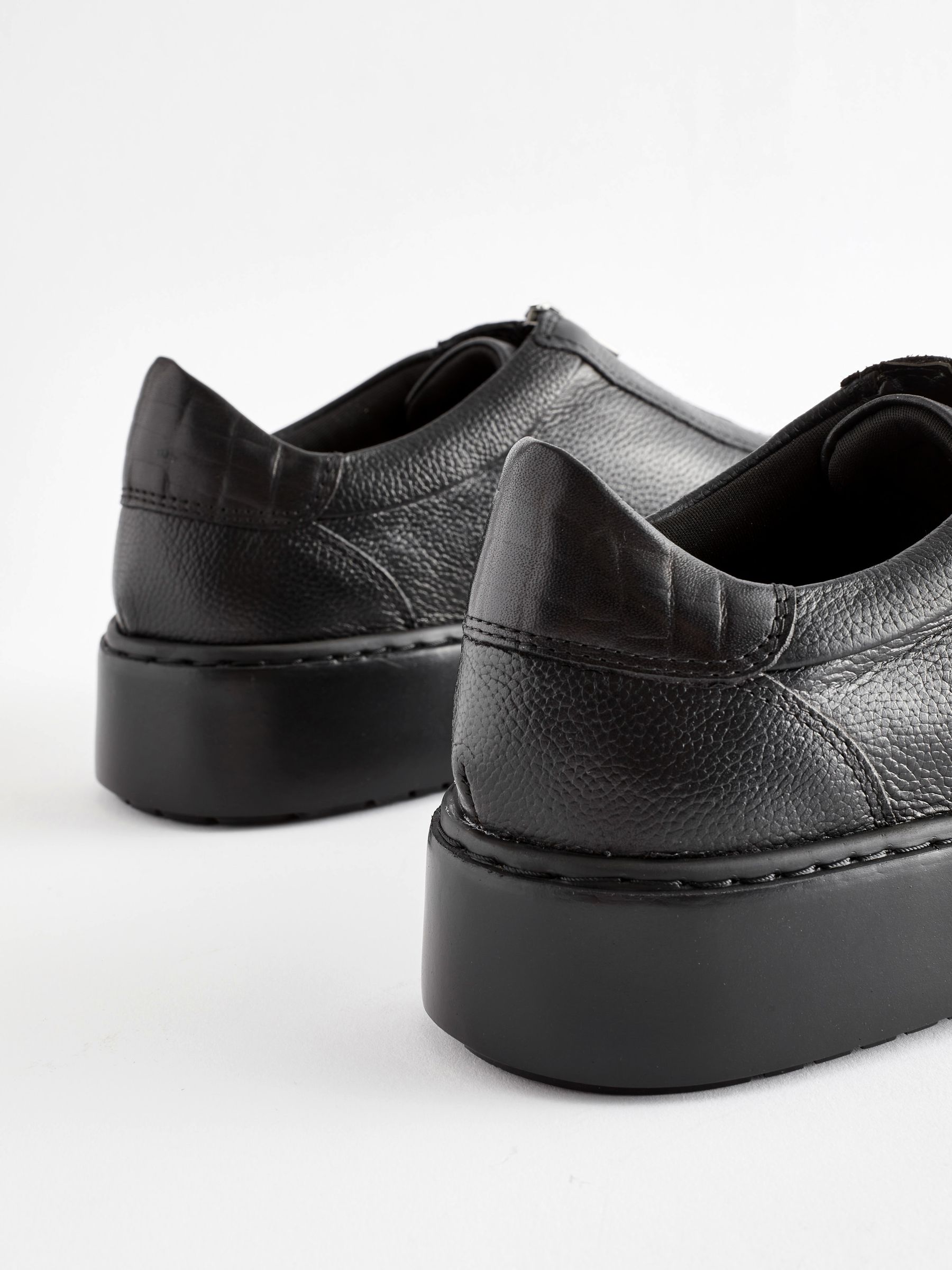 Buy Black Signature Forever Comfort® Leather Chunky Zip Buy Black Signature Forever Comfort® Leather Chunky Zip