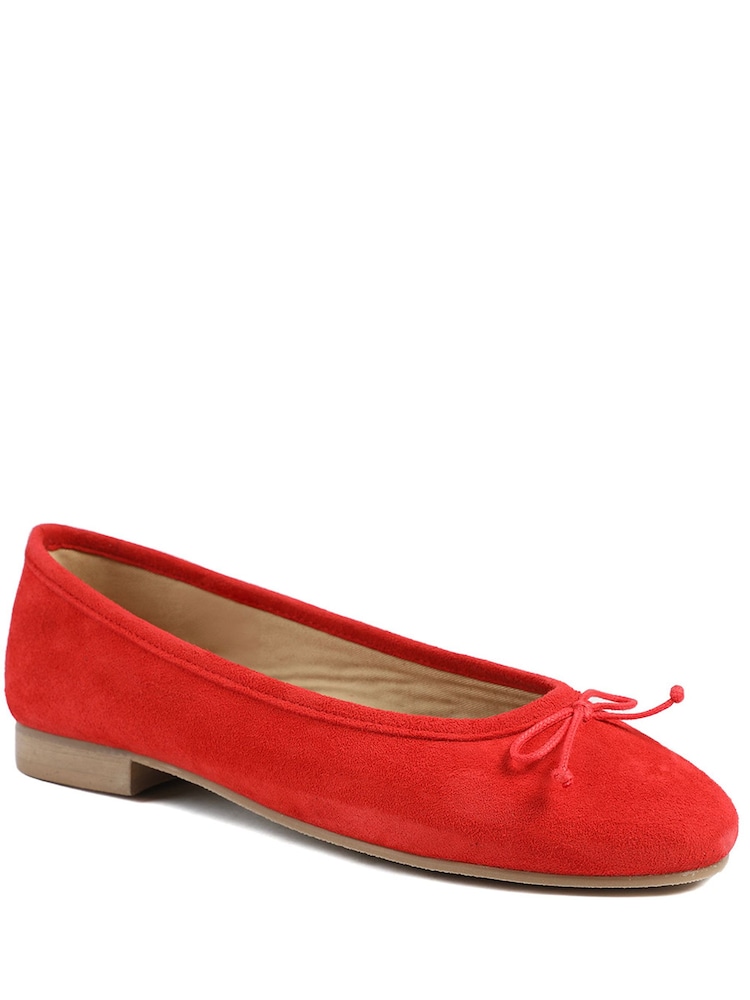 Jones Bootmaker Ofelia ボウディテール レザー パンプス - 画像 1 / 5