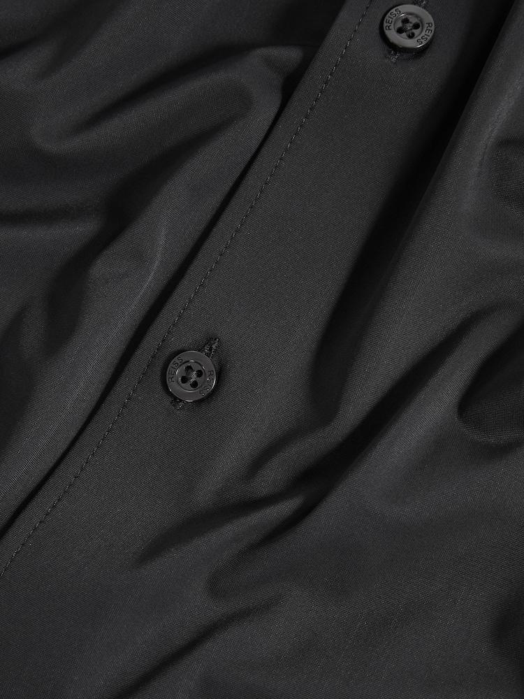 Reiss Black Voyager Regular Fit Travel Shirt - Image 7 of 7