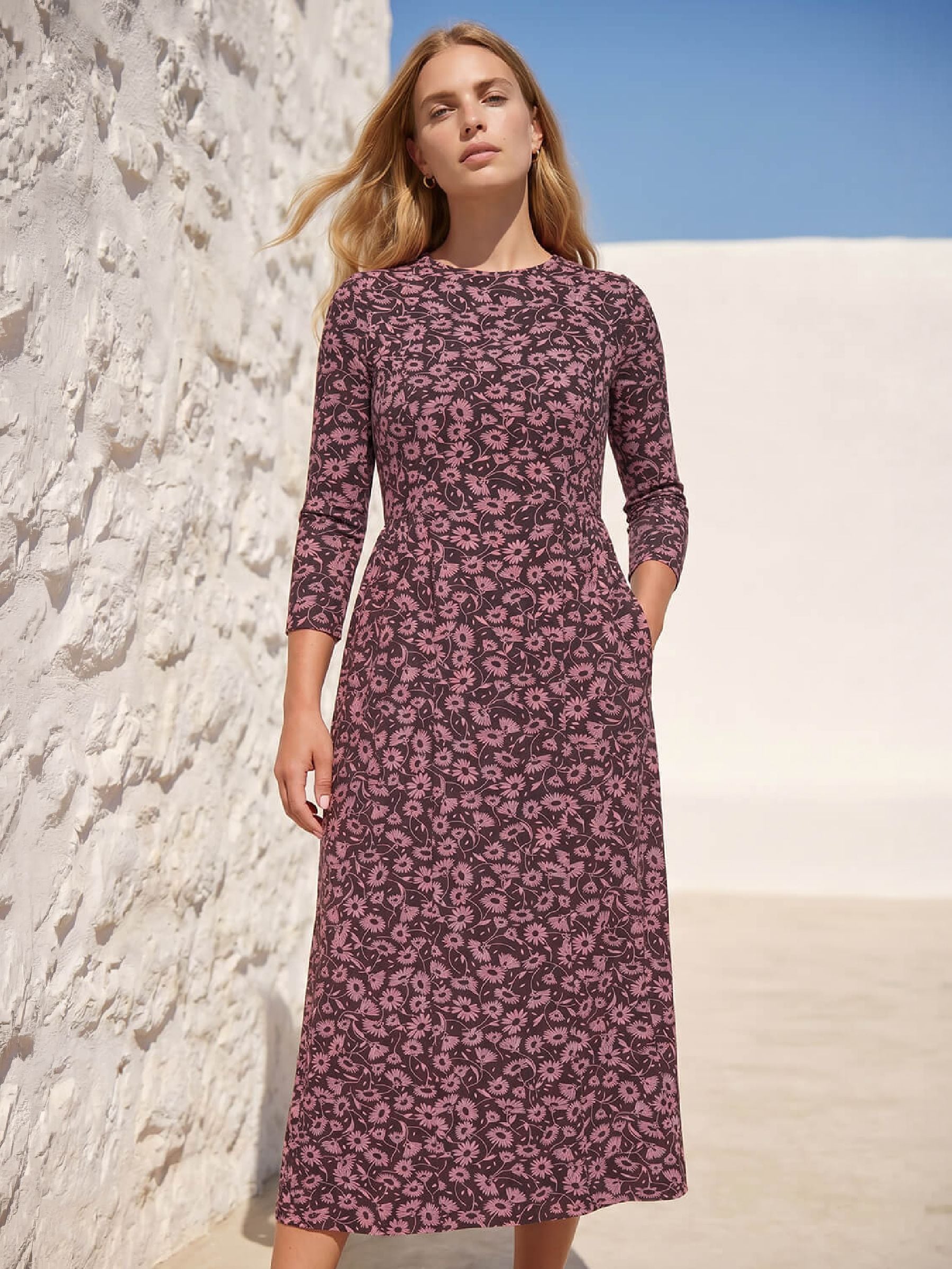 Roman Women's Pink Floral Print Ruched Midi Dress In Size 18 - Image 2