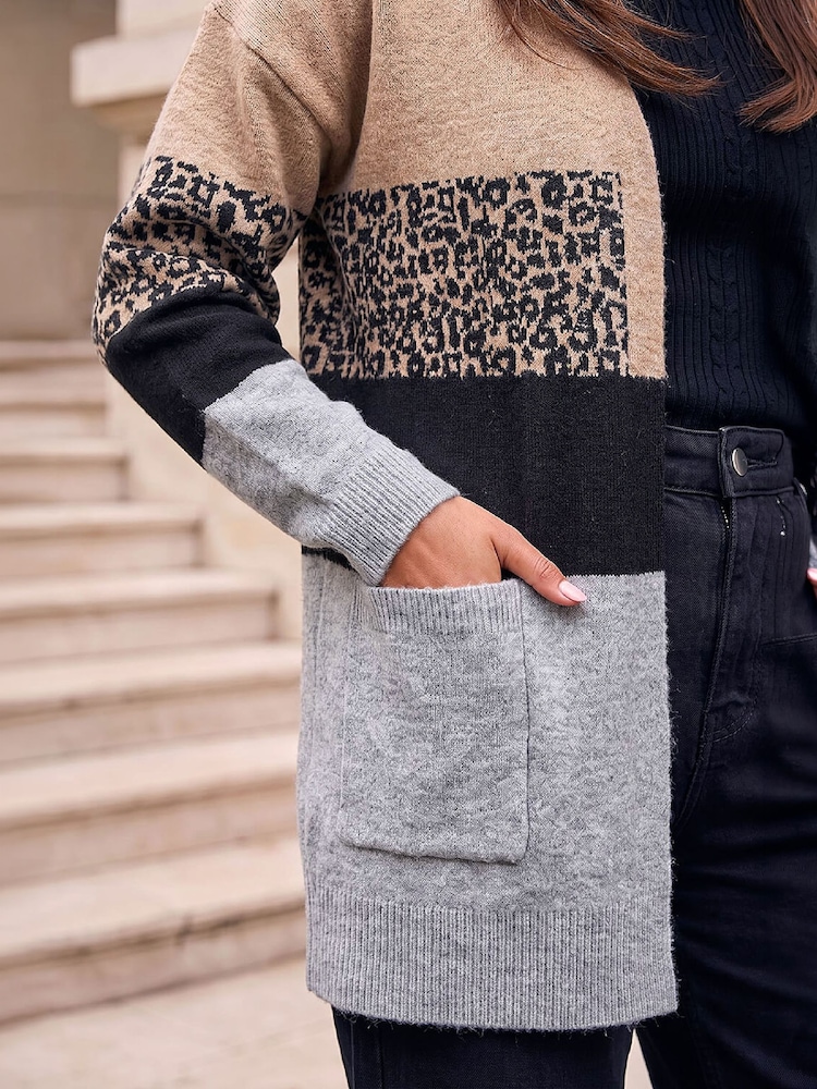 Roman Grey Animal Block Cardigan - Image 4 of 4 Roman Grey Animal Block Cardigan - Image 4 of 4