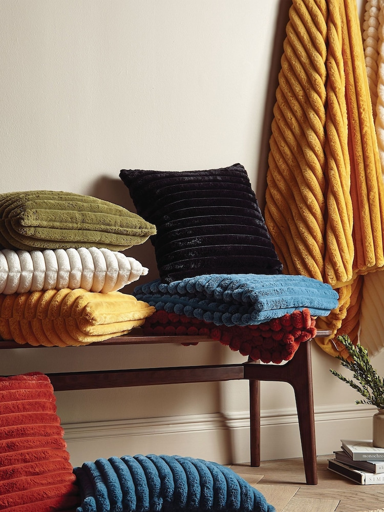 Catherine Lansfield Catherine Lansfield Soft and Cosy Ribbed Cushion - Изображение 5 из 5