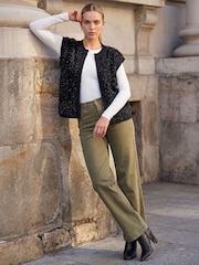 Roman Black Fluffy Waist Coat - Image 3 of 4