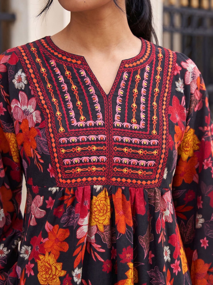 Roman Orange Embroidery Panel Dress - Image 4 of 4 Roman Orange Embroidery Panel Dress - Image 4 of 4