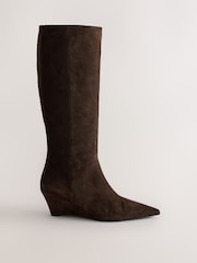 Schokoladenbraun - Standard/Wide fit Forever Comfort® High Wedge Knee High Leather Boots - Bild 1 von 8