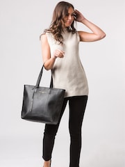 Pure Luxuries London Black Loughton Leather Heart Coin Purse - Image 1 of 6