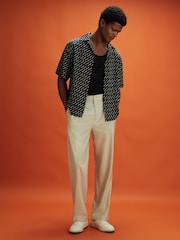 Reiss x McLaren F1 Team Black Multi Silverstone Exclusive Cuban Collar Shirt - Image 6 of 8