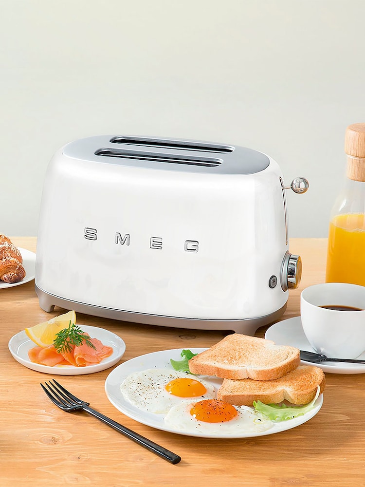 Smeg White 2 Slice Toaster - Image 1 of 5