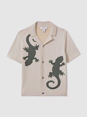 Reiss Stone/Green Reggie 3-9 yrs Knitted Reptile Cuban Collar Shirt - Image 2 of 4