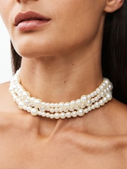 White Three Row Pearl Choker - Image 2 of 6