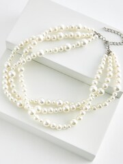 White Three Row Pearl Choker - Image 5 of 6