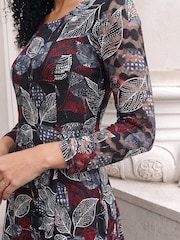 Roman Red Leaf Lace Stretch Dress - Image 4 of 4