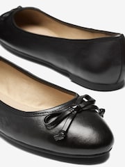 črna - Usnjene balerinke z okroglo konico Forever Comfort® - Slika 3 iz 3