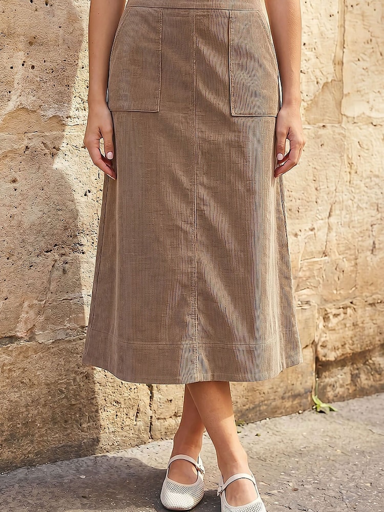 تنورة كوردروي بحجم صغير مع جيب من Roman - صورة 1 من 4 تنورة كوردروي بحجم صغير مع جيب من Roman - صورة 1 من 4