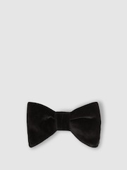 Reiss Black Hike Velvet Bow Tie - Image 1 of 4