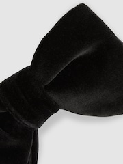 Reiss Black Hike Velvet Bow Tie - Image 4 of 4