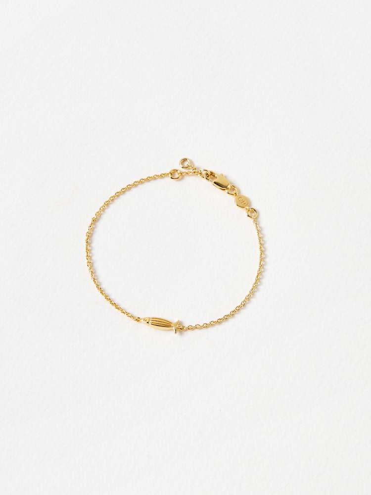 Oliver Bonas Gold Otto Textured Fish Gold Plated Chain Bracelet - Image 1 of 4