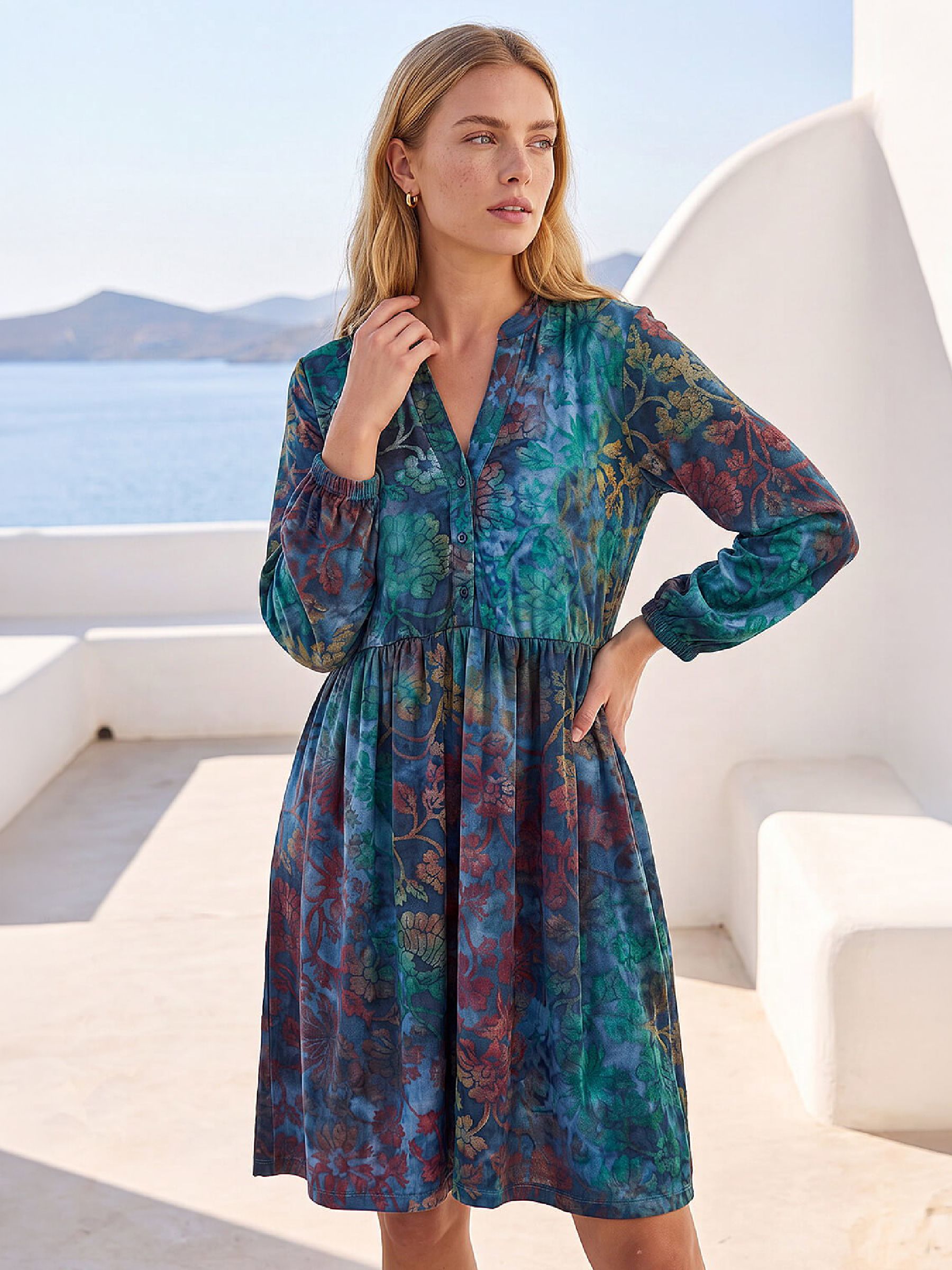 Roman Women's Green Textured Leaf Print Dress - Image 1