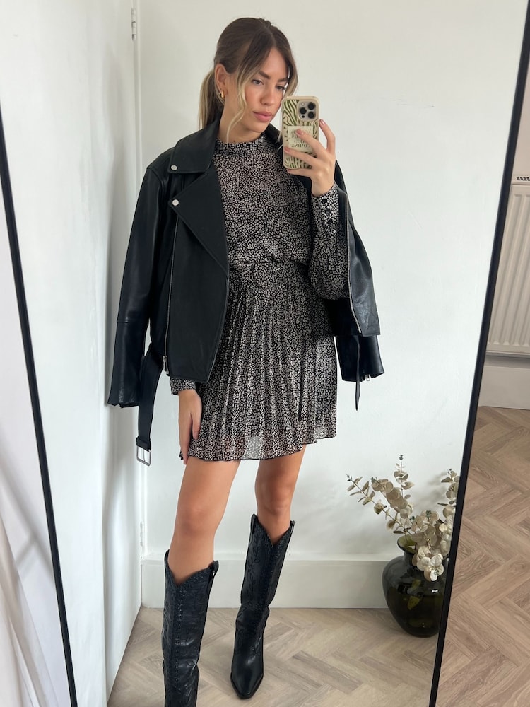 Style Cheat Black Pebble Print Mia High Neck Pleated Mini Dress - Image 2 of 4