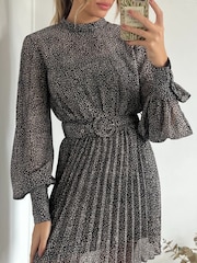 Style Cheat Black Pebble Print Mia High Neck Pleated Mini Dress - Image 4 of 4