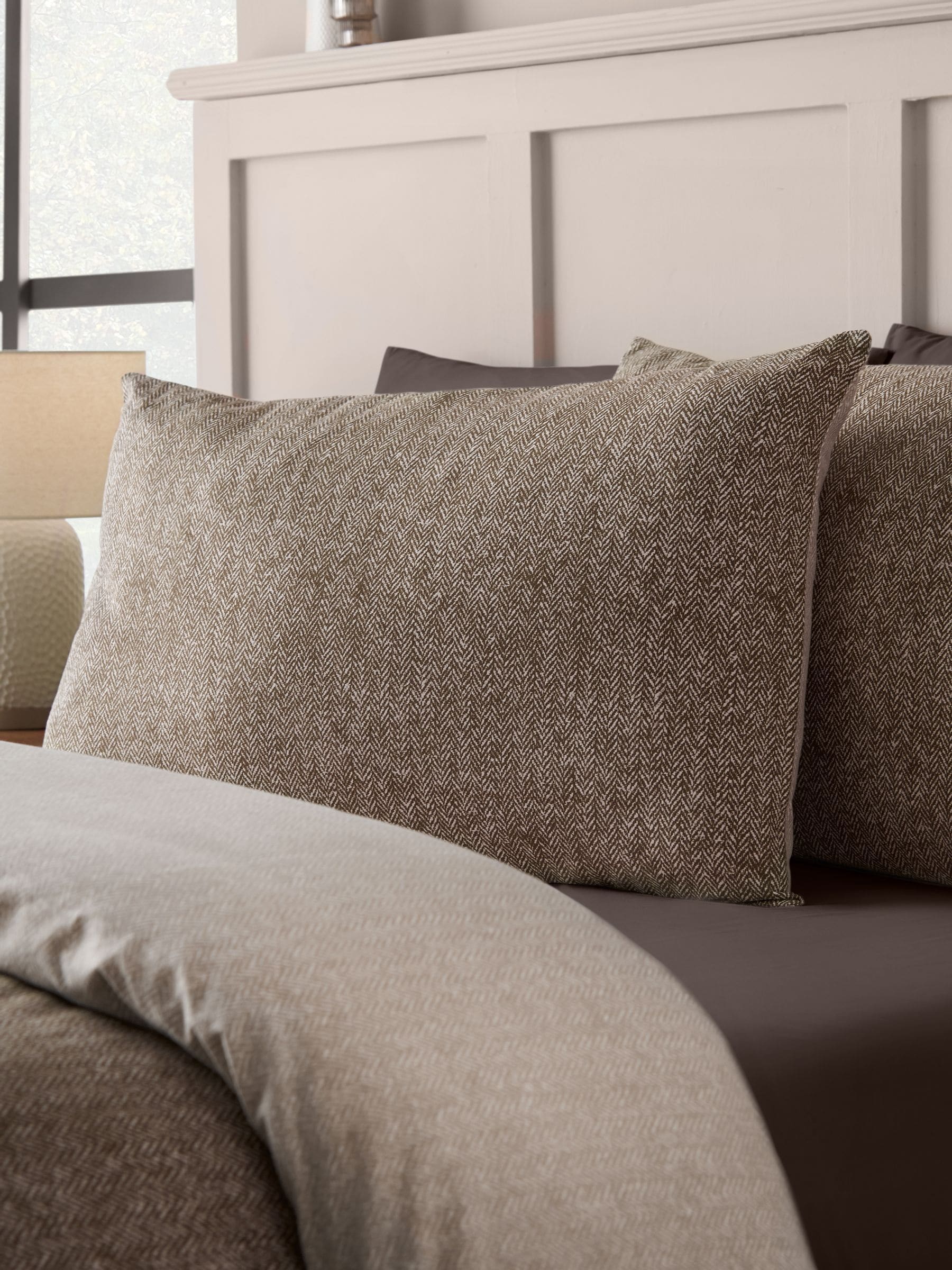 Catherine Lansfield Unisex Chocolate Herringbone Brushed Cotton Bed Set