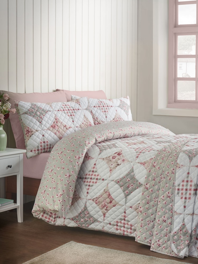 Catherine Lansfield Green Pinsonic Patchwork Reversible Duvet Cover and Pillowcase Set - Image 1 of 5 Catherine Lansfield Green Pinsonic Patchwork Reversible Duvet Cover and Pillowcase Set - Image 1 of 5