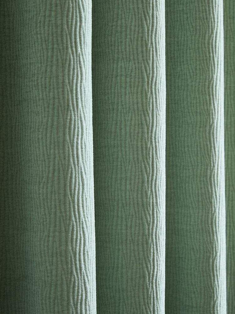 Catherine Lansfield Green Crinkle Chenille Lined Eyelet Curtains - Image 4 of 4 Catherine Lansfield Green Crinkle Chenille Lined Eyelet Curtains - Image 4 of 4