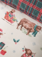Catherine Lansfield – wendbares Bettbezug- und Kissenbezug-Set mit Weihnachts-Hochlandrind-Motiv - Bild 5 von 5