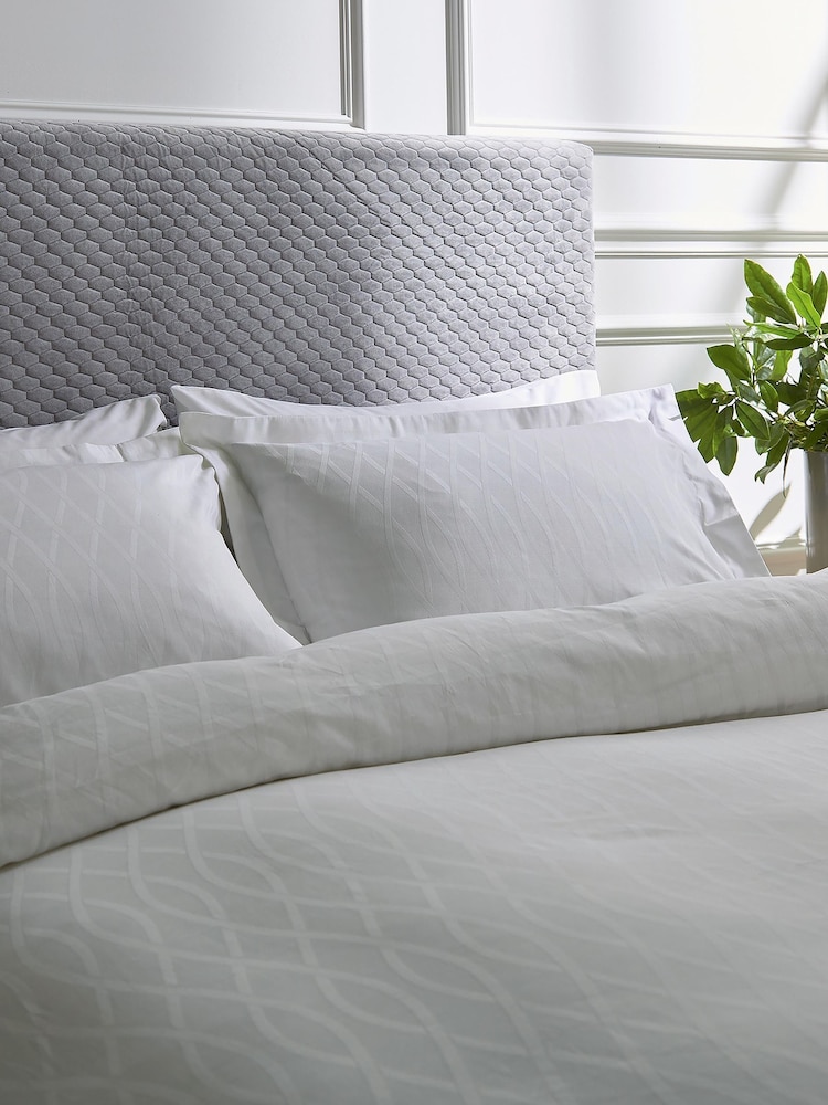 Bedeck of Belfast Silver Ravello Cotton Duvet Cover and Pillowcase Set - Image 2 of 4