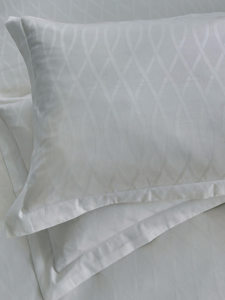 Bedeck of Belfast Silver Ravello Cotton Duvet Cover and Pillowcase Set - Image 4 of 4