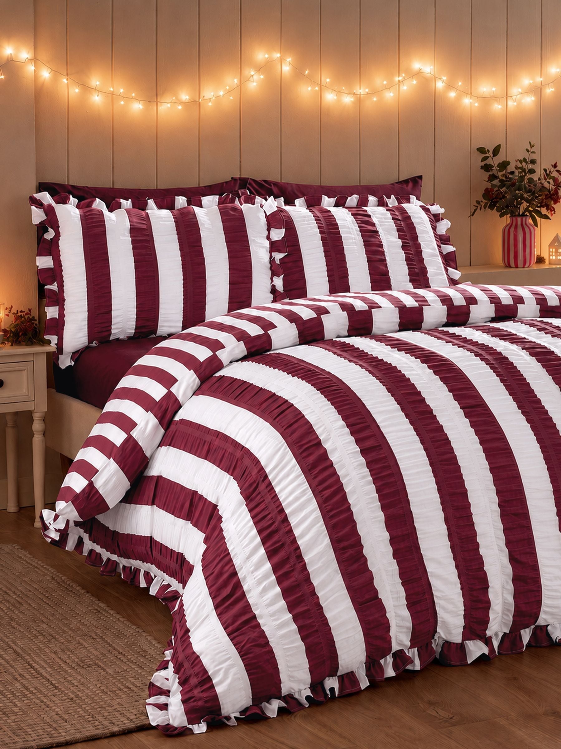 Catherine Lansfield Unisex Plum Stripe Seersucker Ruffle Bed Set - Image 5
