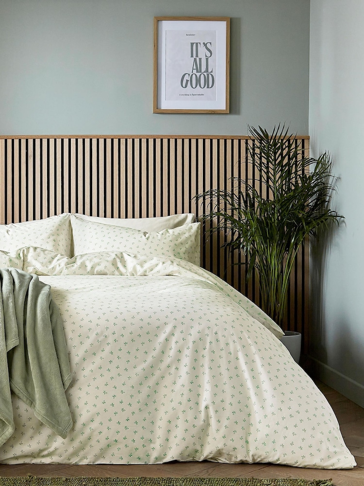 Helena Springfield Green Leaf Sprig Cotton Rich Cover Set - Image 2 of 7 Helena Springfield Green Leaf Sprig Cotton Rich Cover Set - Image 2 of 7