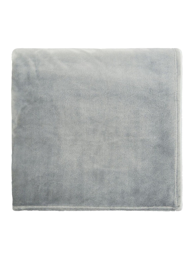Helena Springfield Grey Snug Fleece Throw - Image 2 of 5 Helena Springfield Grey Snug Fleece Throw - Image 2 of 5