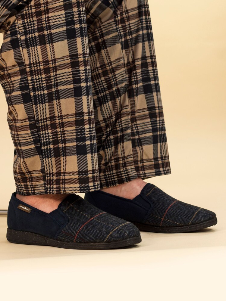 Goodyear Mens Harrison Slippers - Image 1 of 3