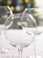 Clear Nova Gin Glasses Set of 4 Gin Glasses - Image 3 of 3