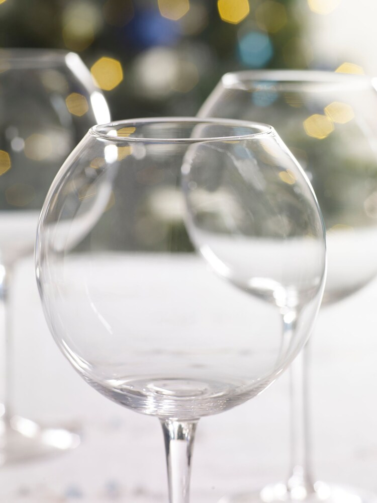Clear Nova Gin Glasses Set of 4 Gin Glasses - Image 3 of 3