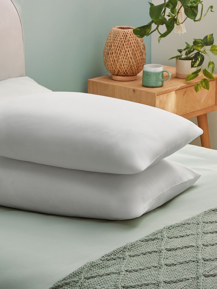 Silentnight 2 Pack Anti Allergy Pillows - Image 1 of 11