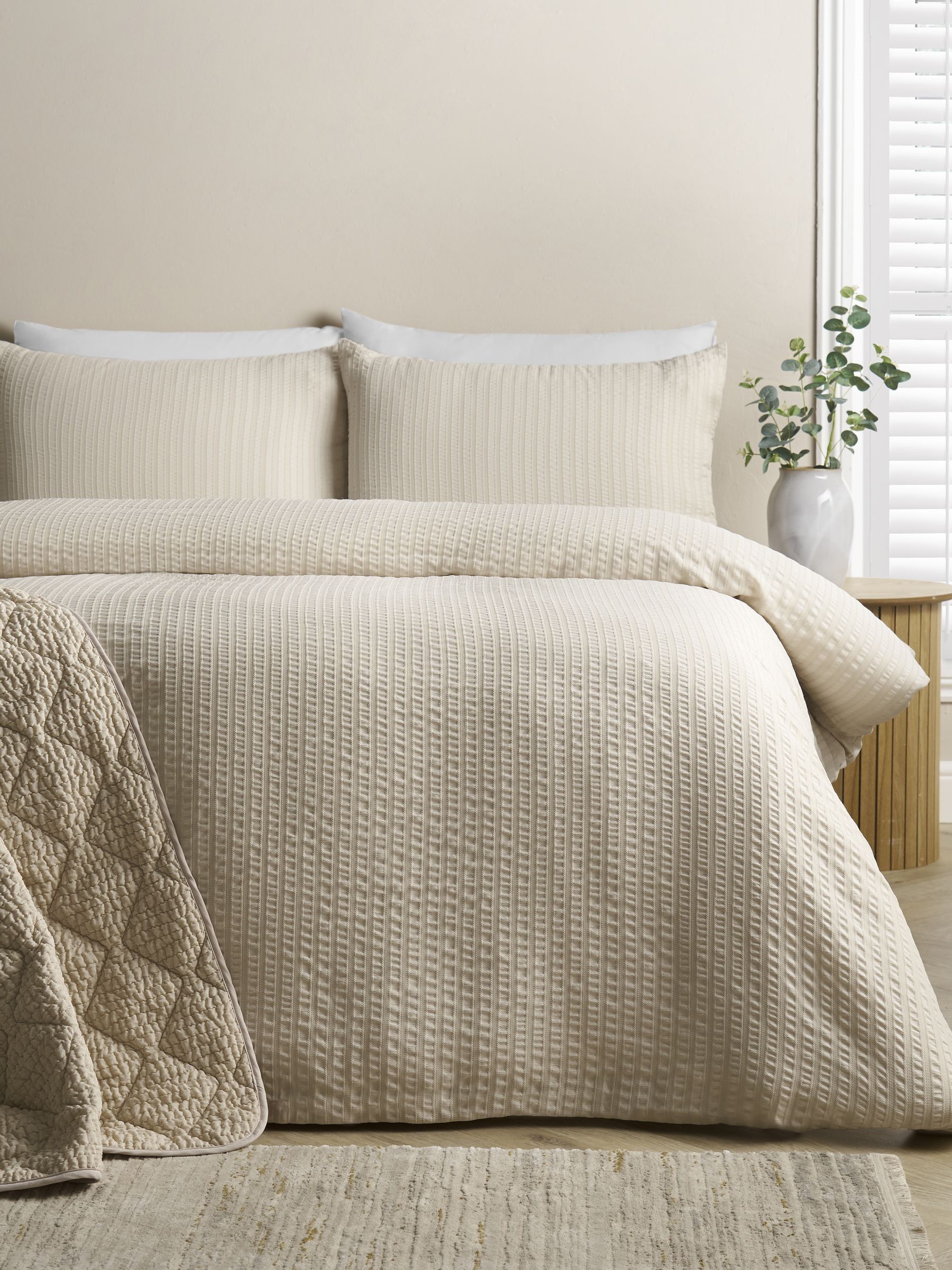 Catherine Lansfield Unisex Natural Stripe Seersucker Duvet Cover Set In | Size: Super King - Image 8