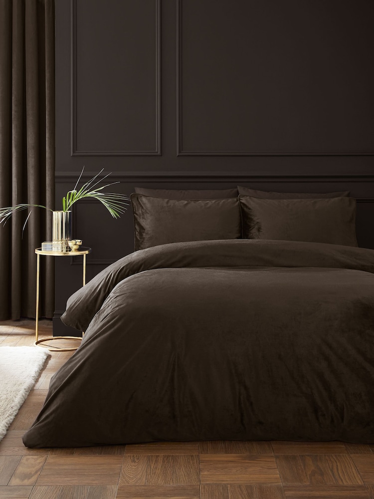Catherine Lansfield Chocolate Kingsley Soft Matt Velvet Duvet Cover and Pillowcase Set - Image 1 of 3