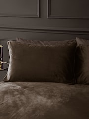 Catherine Lansfield Chocolate Kingsley Soft Matt Velvet Duvet Cover and Pillowcase Set - Image 2 of 3