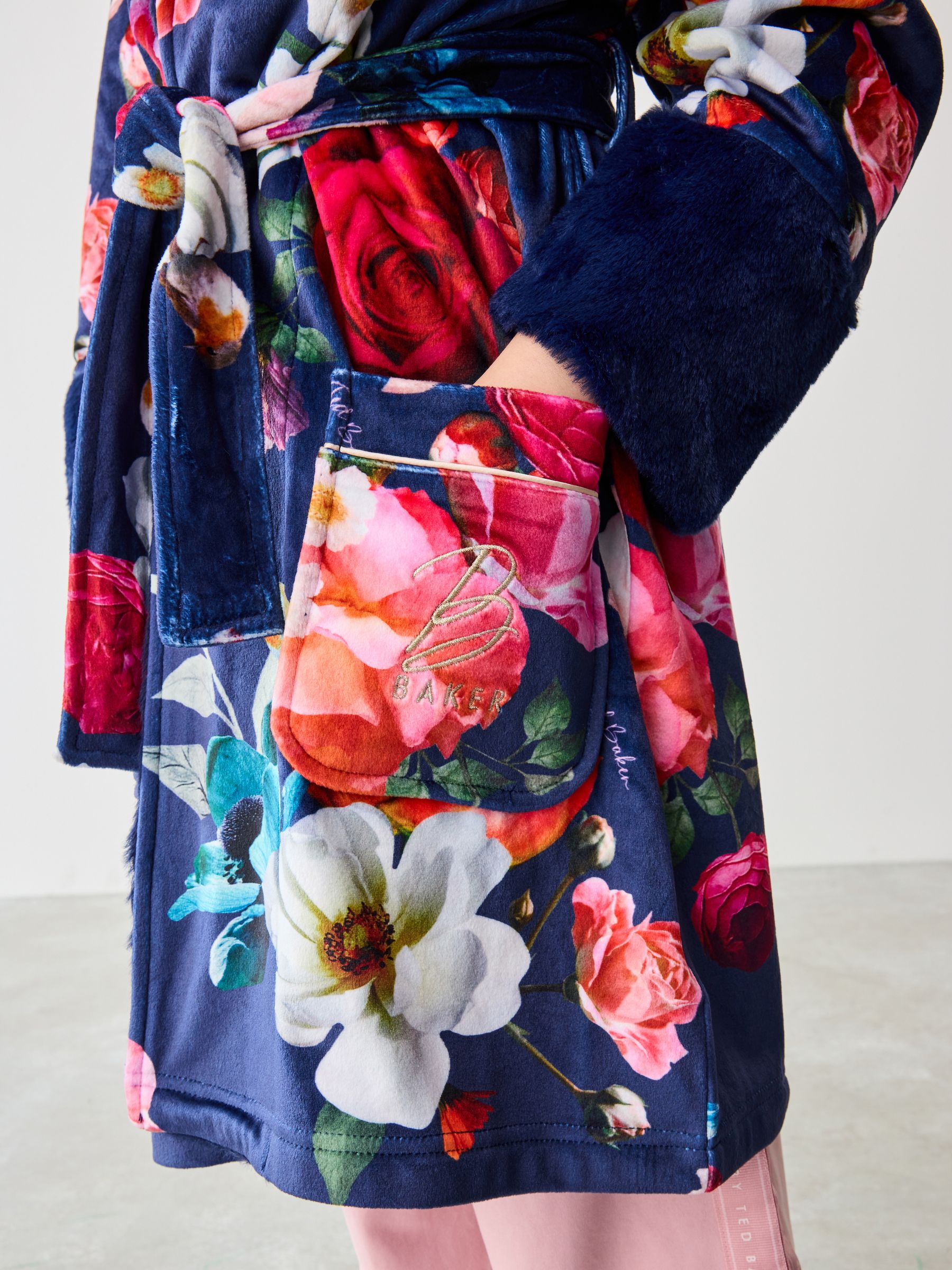Robe ted baker pas cher hotsell