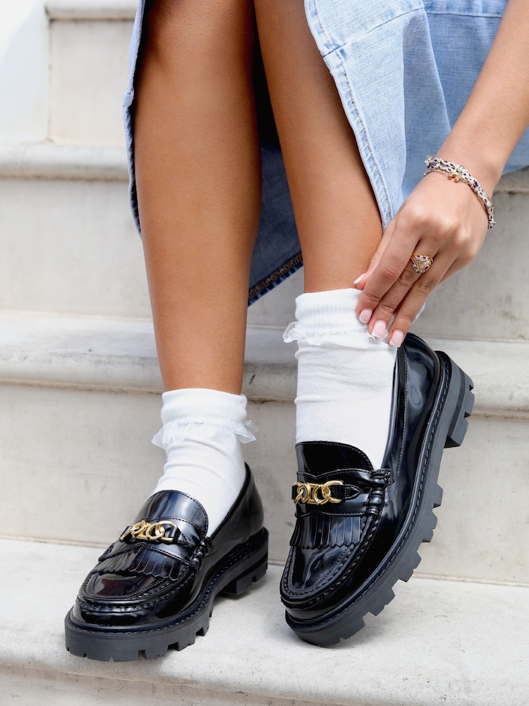 Linzi Black Remy Loafers with Fringe Detail And Gold Chain - Image 2 of 5