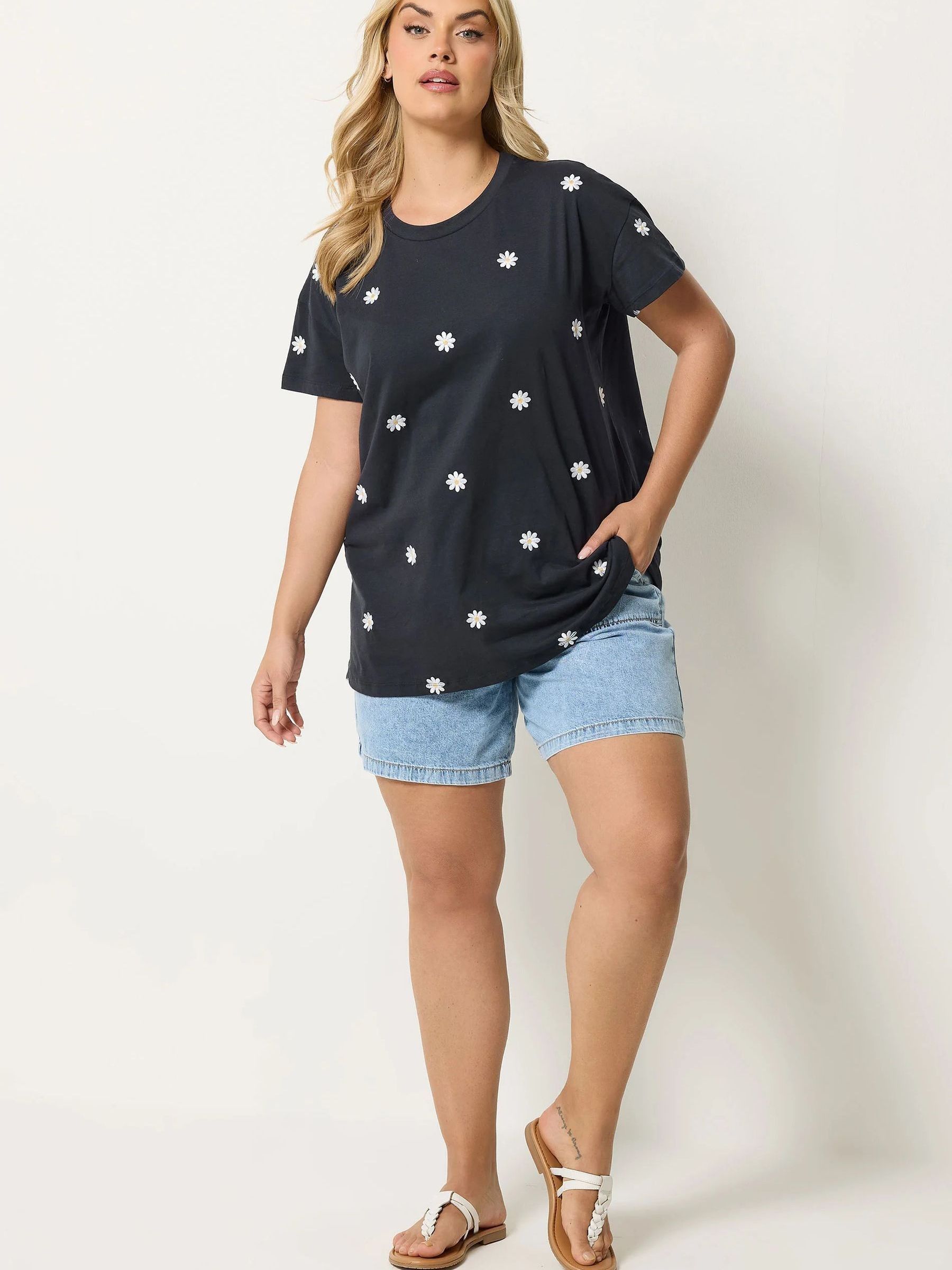 Yours Curve Women's Blue Embroidered T-Shirt