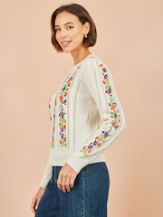 Suéter de punto de ochos con bordado floral de Yumi - Imagen 4 de 5