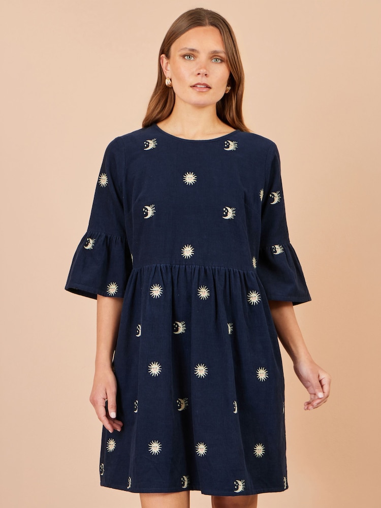 כחול - Yumi Cosmic Embroidered Cord Tunic Dress - תמונה 1 מתוך 4 כחול - Yumi Cosmic Embroidered Cord Tunic Dress - תמונה 1 מתוך 4