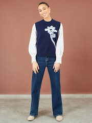 Azul - Yumi Knitted Flower Sleeveless Jumper Vest - Imagen 2 de 4
