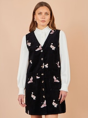 Svart - Yumi Crane Brodert Pinafore-kjole - Bilde 1 av 5