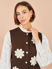Yumi Brown Flower Appliqué Knit Waistcoat - Image 3 of 4