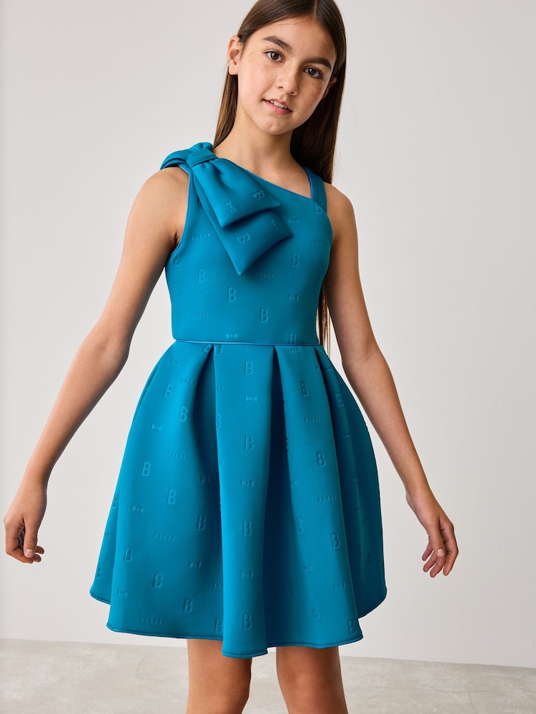 Petrolblau - Baker By Ted Baker Scuba-Kleid mit Schleife und Prägemuster - Bild 1 von 15 Petrolblau - Baker By Ted Baker Scuba-Kleid mit Schleife und Prägemuster - Bild 1 von 15