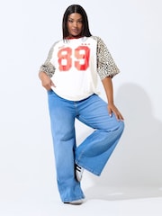Yours Curve White Limited Leopard Print T-Shirt - Image 3 of 5